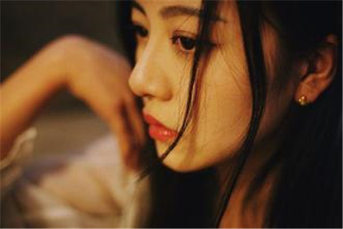 <br />
	花朵不比较，自然界没有等级。<br />
